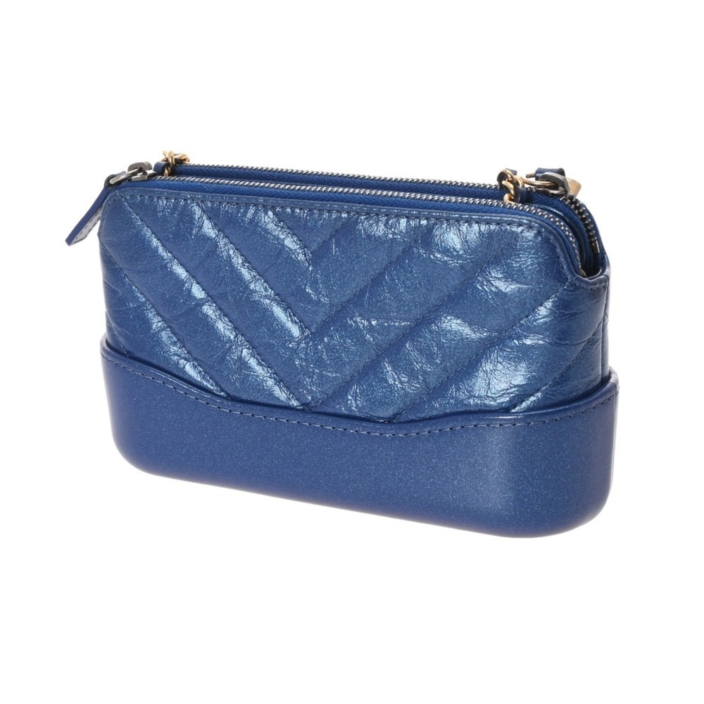 CHANEL Blue Leather Shoulder Bag - Picture 3 of 11